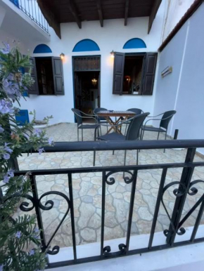 Casa Nikolou Halki